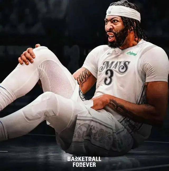 包含浓眉哥在篮网比赛中势不可挡，挺进下一轮引发热议！的词条