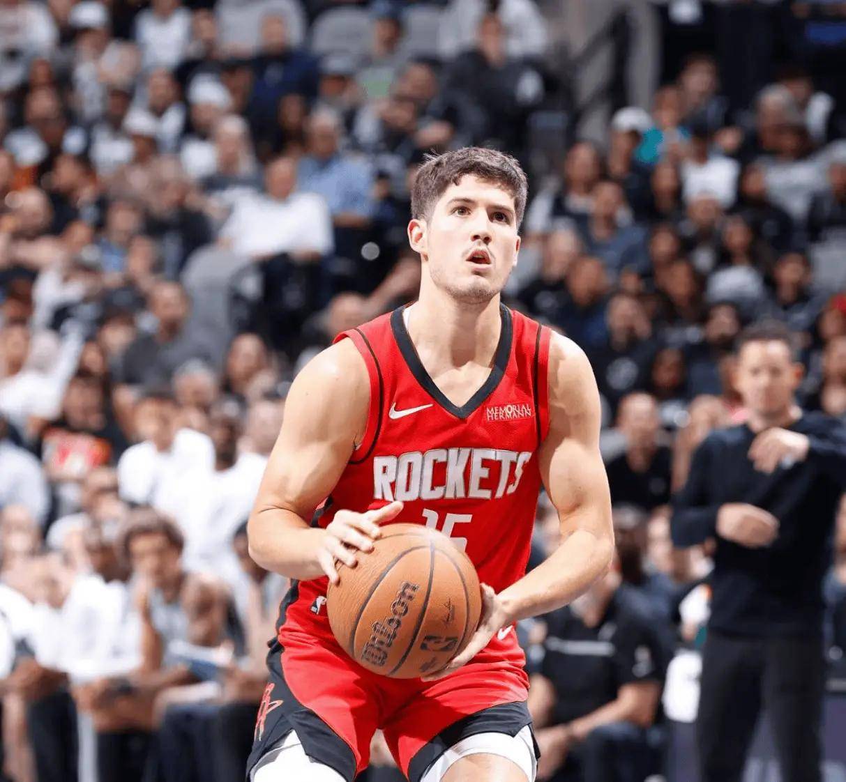  休斯顿火箭士气爆棚，亚运会决赛遇上上海海港，目标明确直指晋级